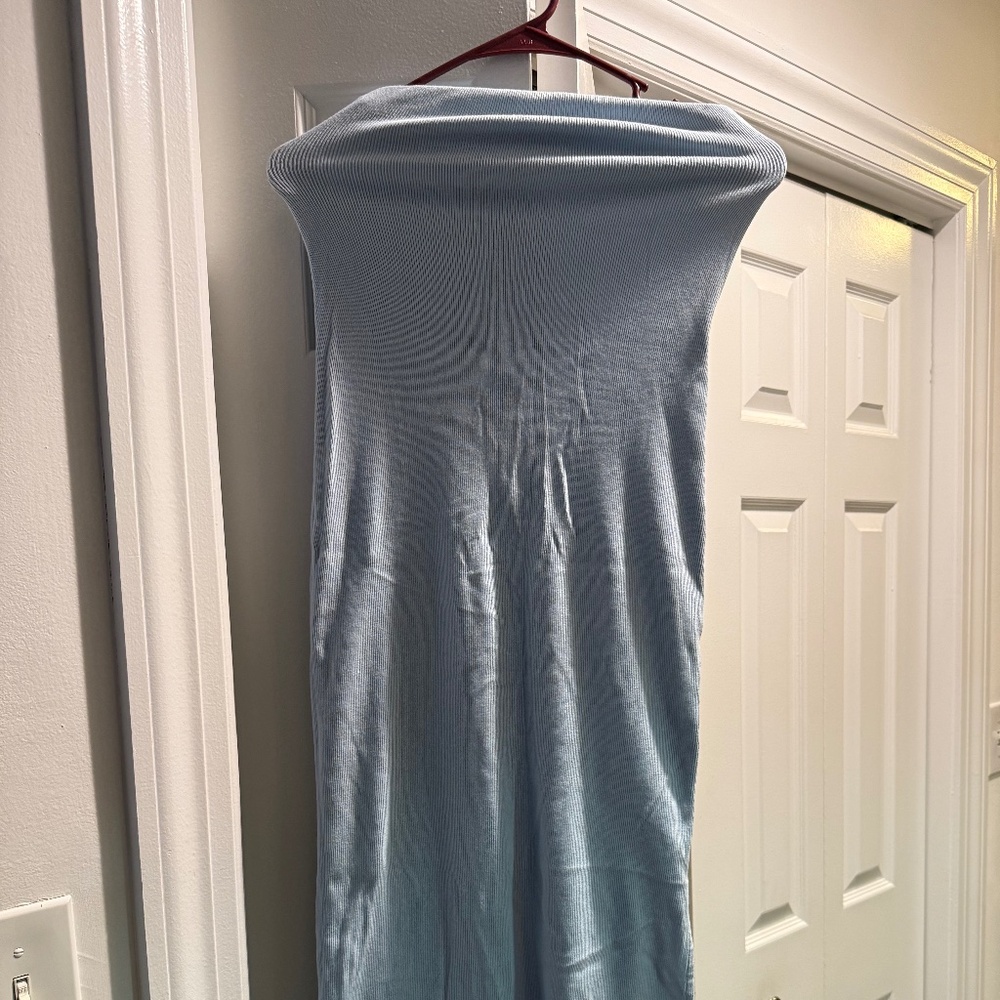 Old navy strapless baby blue dress!